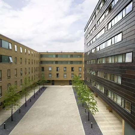 Ucl Frances Gardner House Apartment